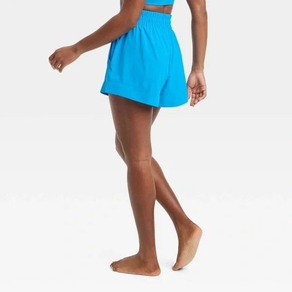 NWT ALL IN MOTION WOVEN SHORTS & Cropped Tank Workout Sport Set - Picture 4 of 7